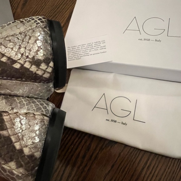 AGL “Softy Moc” Leather Flat Mocassin-Silver Snakeskin Color - Picture 8 of 8